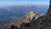 39 Vista su 'Quel ramo del Lago di Como' e la Cresta Segantini..